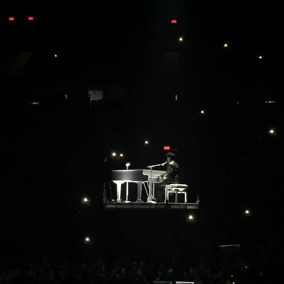 Meet your Posher, Madison - Picture 1 of 1